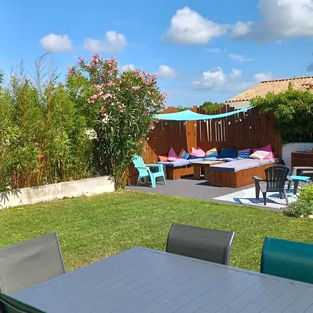 Casa de Férias Oleron Mer & Piscine Saint-Pierre-d'Oleron